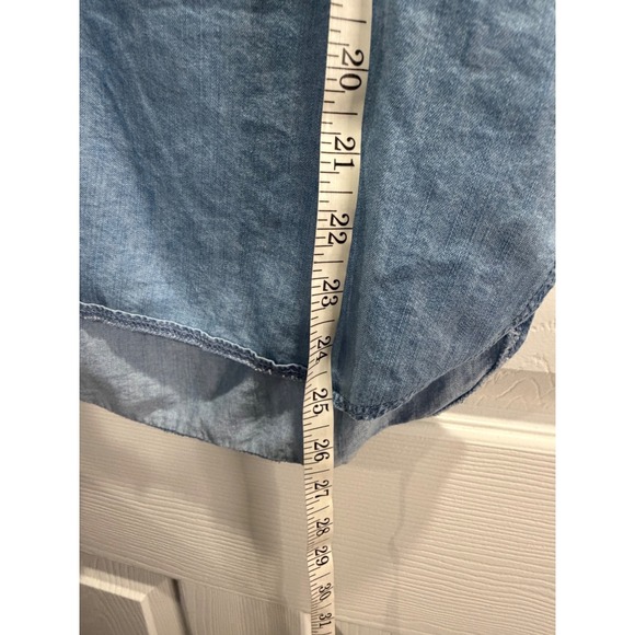 Croft &‎ Barrow Denim Chambray Sleeveless Shirt Size M Women - Picture 6 of 7